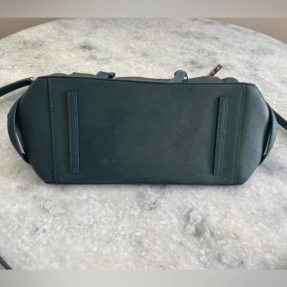 Tory Burch Saffiano Robinson Small Multi Tote - Picture 9 of 16